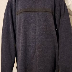 XL men's navy blue sweater.